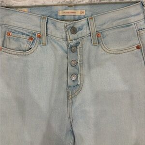 Levi’s Wedgie straight leg